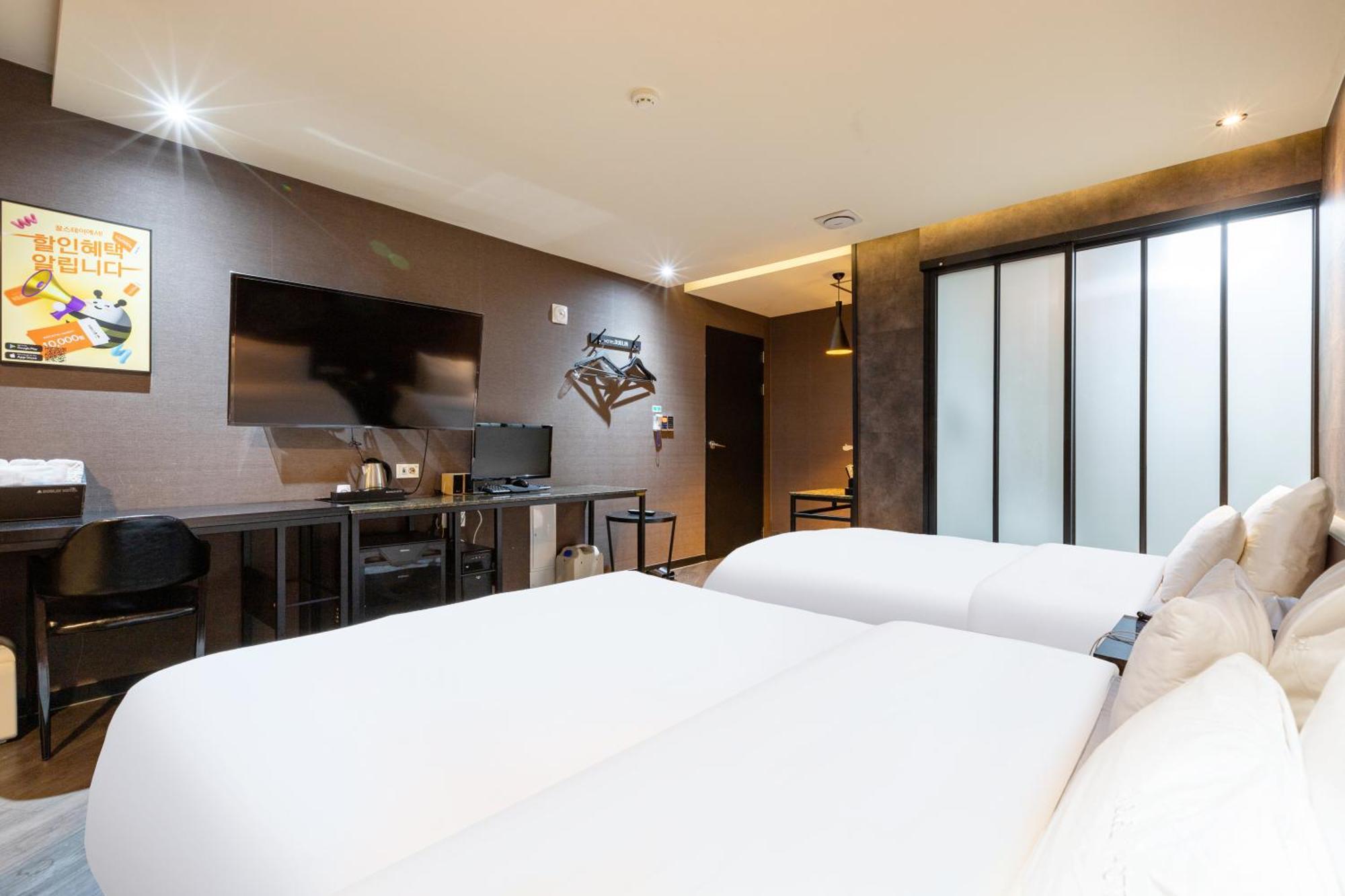 Dublin Hotel Busan Bagian luar foto