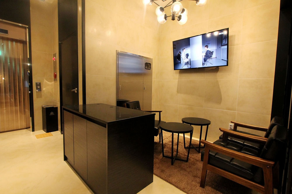 Dublin Hotel Busan Bagian luar foto