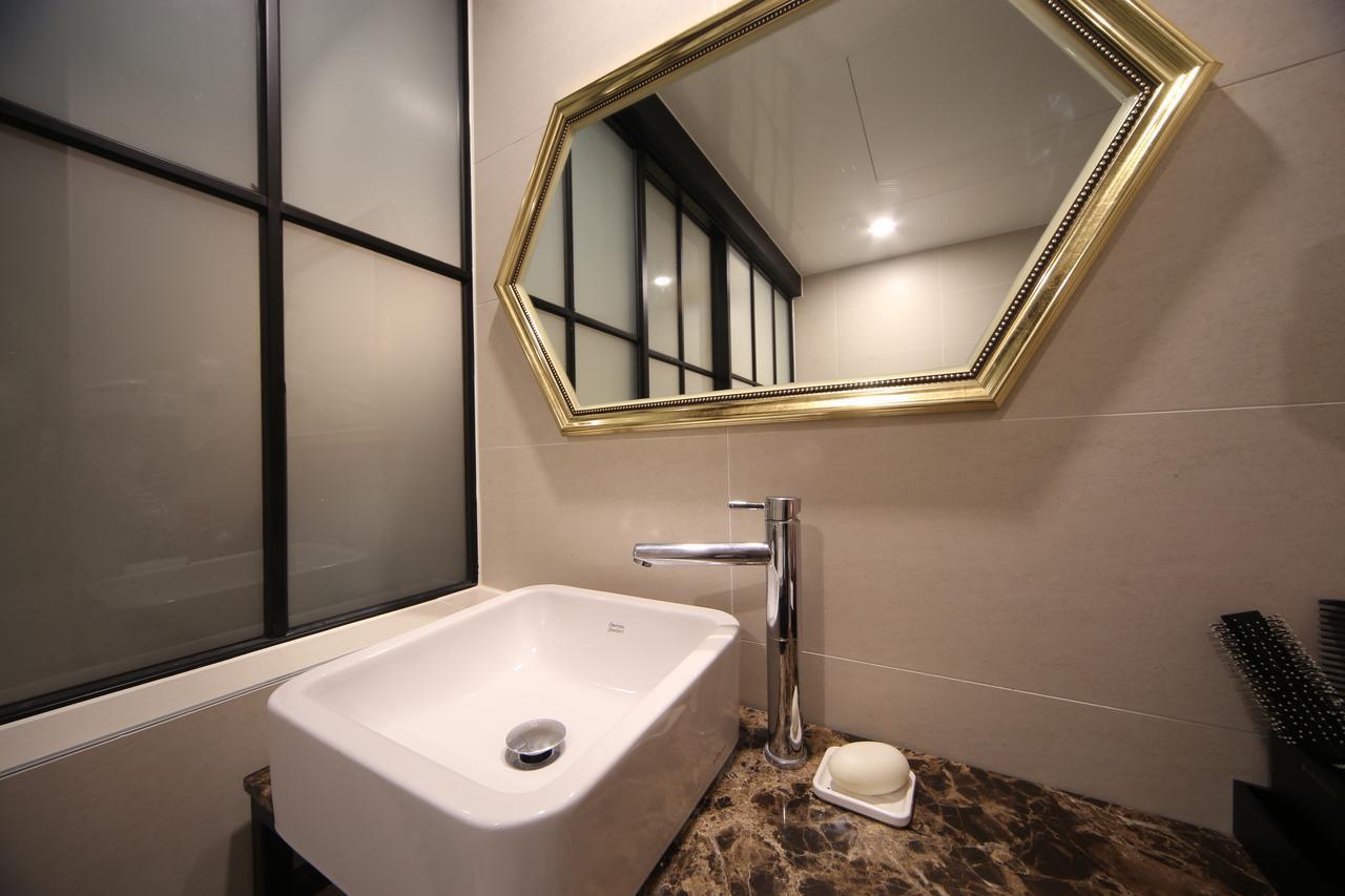 Dublin Hotel Busan Bagian luar foto