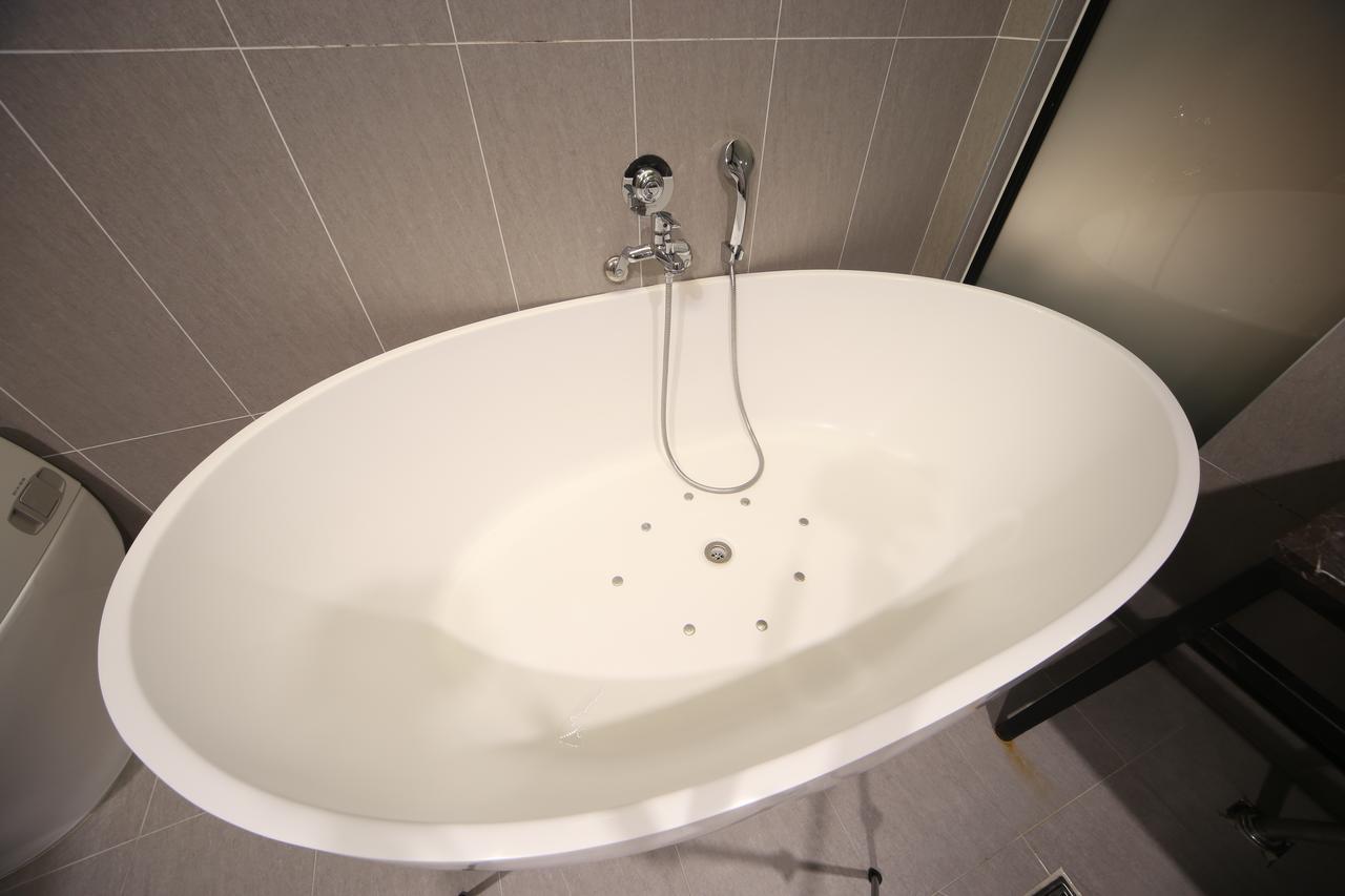 Dublin Hotel Busan Bagian luar foto