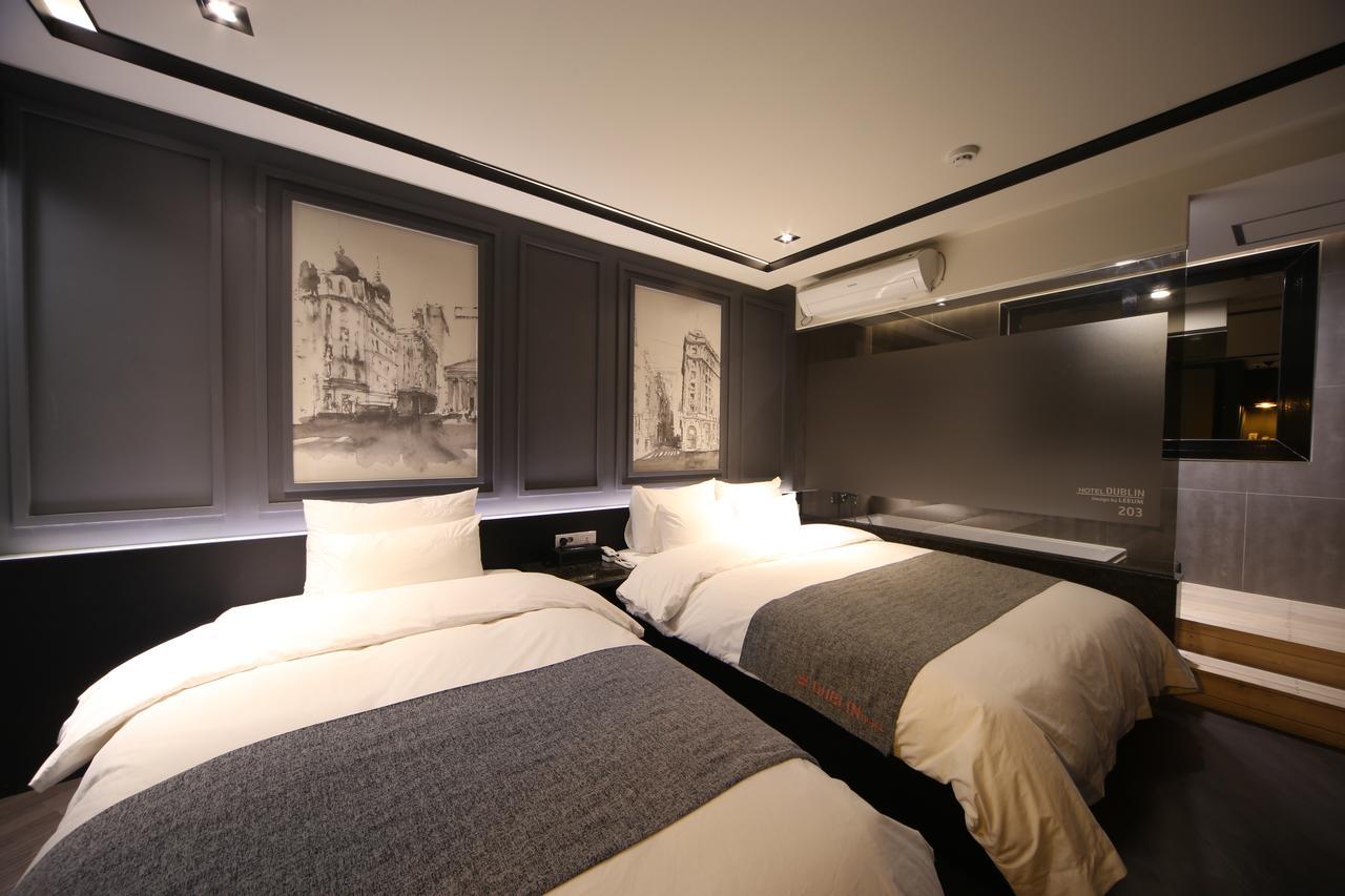 Dublin Hotel Busan Bagian luar foto